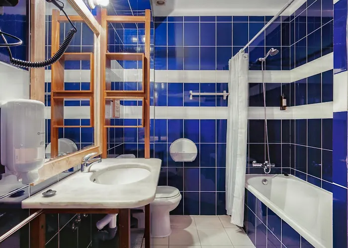 Malacuna Peniche Hotel 3*