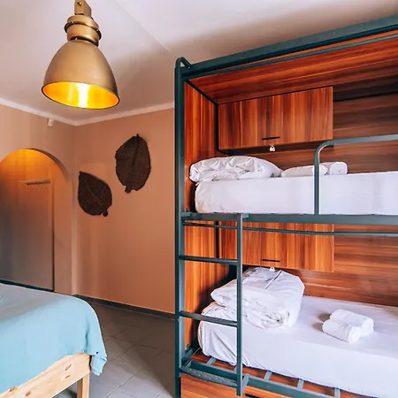 Malacuna Peniche Hotell